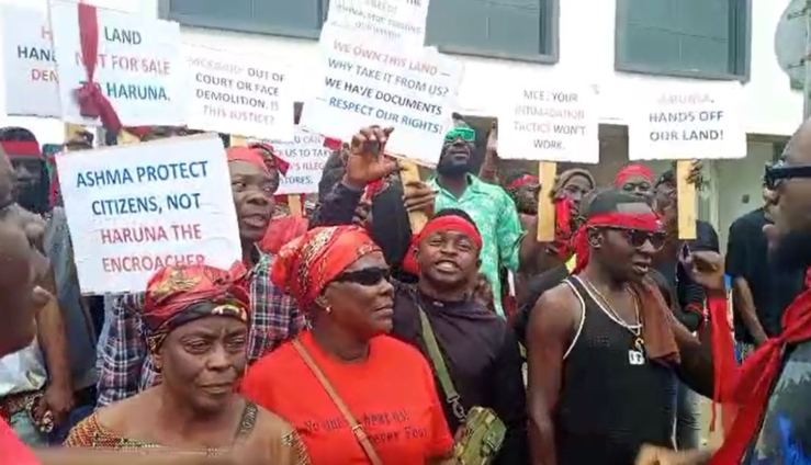 Ashaiman Traders Protest Alleged Unlawful Eviction by Municipal Assembly