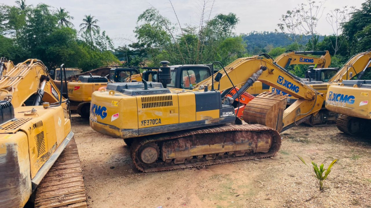 Galamsey Fight: Lands Ministry Confirms Seizure of Over 500 Excavators in 2025