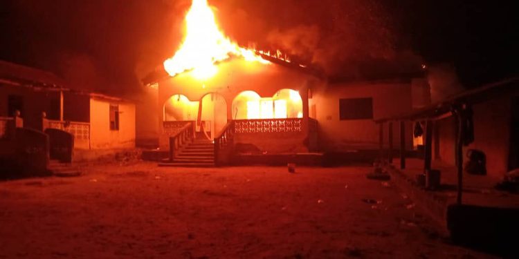 Gomoa East: 15-Bedroom House Razed by Fire in Dominase