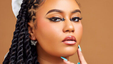 Moliy Declines Record Label Offers to Preserve Creative Freedom